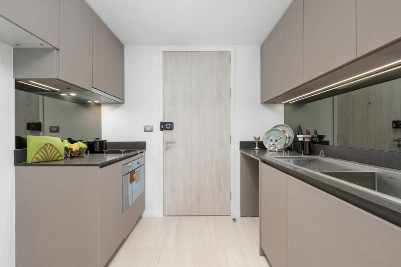 Craft Ploenchit, Bangkok, 1053 Witthayu Road, Lumphini, Pathum Wan, Bangkok, 1 Bedroom, 40 sqm, Condo For Sale, by Nuttharom Linla, 500231301 - DDproperty.com