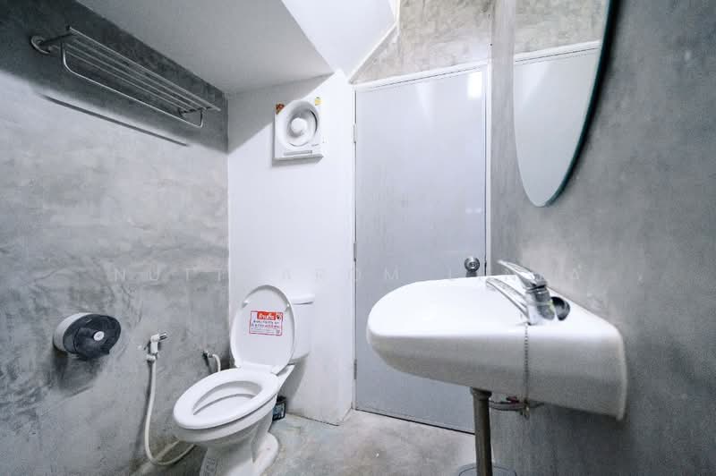 1-BR Townhouse, Bangkok, Rong Muang, Pathum Wan, Bangkok, 1 Bedroom, 83 sqm, Townhouse For Sale, by Nuttharom Linla, 500231326 - DDproperty.com