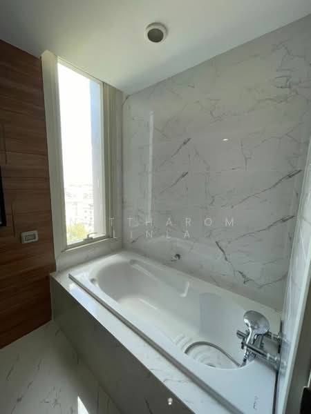 Watermark Chaophraya, Bangkok, Soi Charoennakorn 39-41, Charoennakorn Road, Bang Lam Phu Lang, Khlong San, Bangkok, 2 Bedrooms, 95 sqm, Condo For Sale, by Nuttharom Linla, 500231362 - DDproperty.com