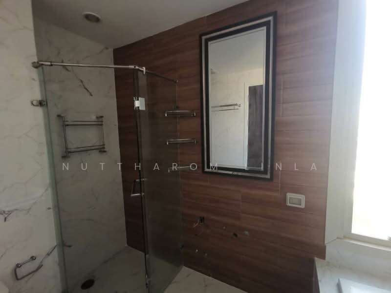 Watermark Chaophraya, Bangkok, Soi Charoennakorn 39-41, Charoennakorn Road, Bang Lam Phu Lang, Khlong San, Bangkok, 2 Bedrooms, 95 sqm, Condo For Sale, by Nuttharom Linla, 500231362 - DDproperty.com