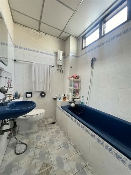 บ้านเดี่ยว+อาคารพาณิชย์ 4.5 ชั้น 165.2 ตร.ว. ซอยเอกชัย10/1 ถนนเอกชัย, Bangkok, ถนนเอกชัย, Bangkhuntien, Chom Thong, Bangkok, 5 Bedrooms, 700 sqm, Single Detached House For Sale, by คุณ เขมจิรา ภูวภาณุภรณ์ (เป้), 500231379 - DDproperty.com