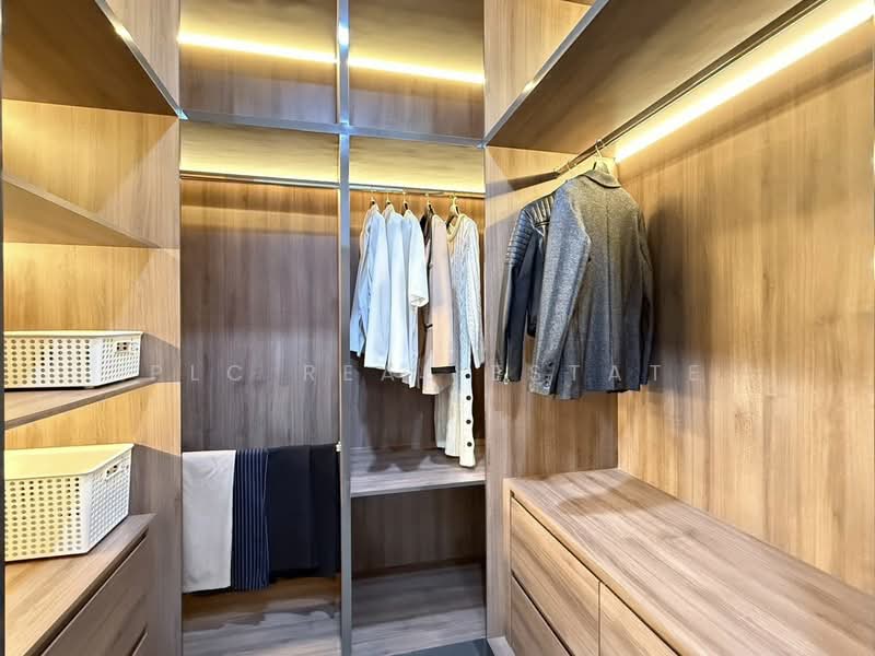 ขายวิลล่า 3 ห้องนอนพร้อมสระว่ายน้ำส่วนตัว พัทยาตะวันออก, ชลบุรี, บางละมุง, บางละมุง, ชลบุรี, 240 ตร.ม., วิลล่า ขาย, โดย PLC real estate, 500231393 - DDproperty.com