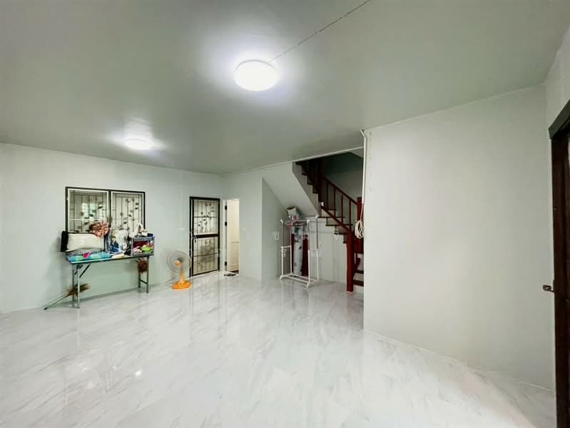 บ้านพฤกษา พนาลี 36 : Baan Pruksa Panalee 36, ฉะเชิงเทรา, คลองอุดมชลจร, เมืองฉะเชิงเทรา, ฉะเชิงเทรา, 90 ตร.ม., ทาวน์เฮ้าส์ ขาย, โดย คุณ เขมจิรา ภูวภาณุภรณ์ (เป้), 500231412 - DDproperty.com