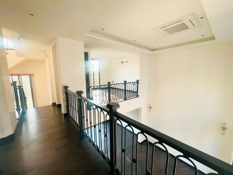 HAUS 22 Sathorn, Bangkok, Soi Naradhiwas Rajanagarindra 22, Chong Nonsi, Yan Nawa, Bangkok, 3 Bedrooms, 400 sqm, Townhouse For Sale, by คุณ เขมจิรา ภูวภาณุภรณ์ (เป้), 500231431 - DDproperty.com