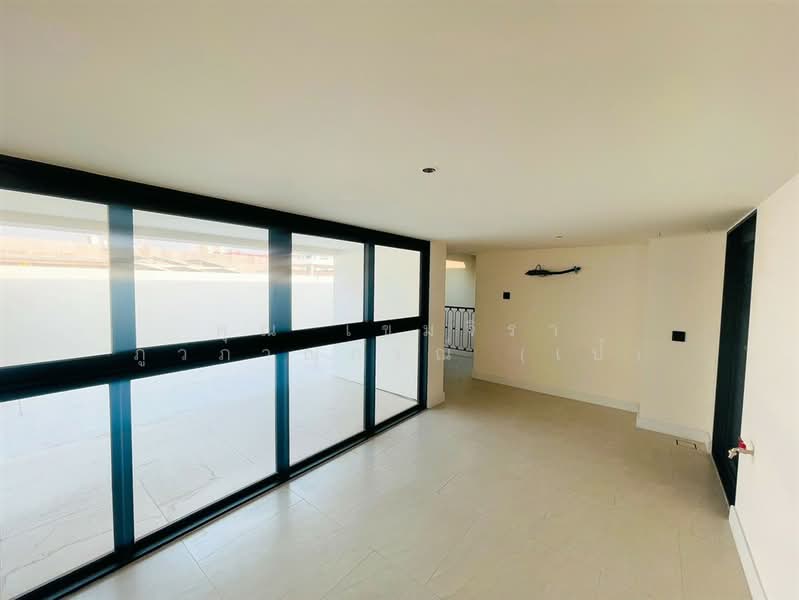 HAUS 22 Sathorn, Bangkok, Soi Naradhiwas Rajanagarindra 22, Chong Nonsi, Yan Nawa, Bangkok, 3 Bedrooms, 400 sqm, Townhouse For Sale, by คุณ เขมจิรา ภูวภาณุภรณ์ (เป้), 500231431 - DDproperty.com