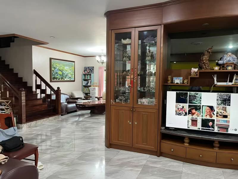 Preecha Srinakarin, Samut Prakan, Bang Kaeo, Bang Plee, Samut Prakan, 3 Bedrooms, 350 sqm, Single Detached House For Sale, by Yvonne Wei, 500231437 - DDproperty.com