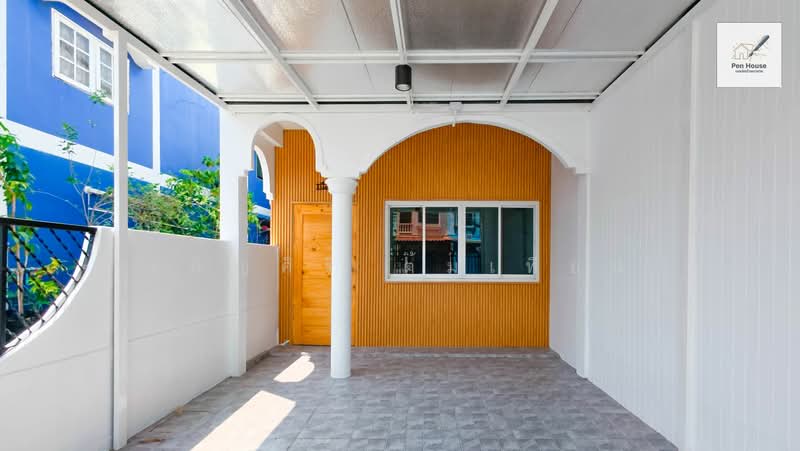 หมู่บ้านรุ่งกิจ 4, Bangkok, Lat Krabang, Lat Krabang, Bangkok, 2 Bedrooms, 17 sqm, Townhouse For Sale, by เพ็ญศิริ ตุ้มเทียน, 500231447 - DDproperty.com