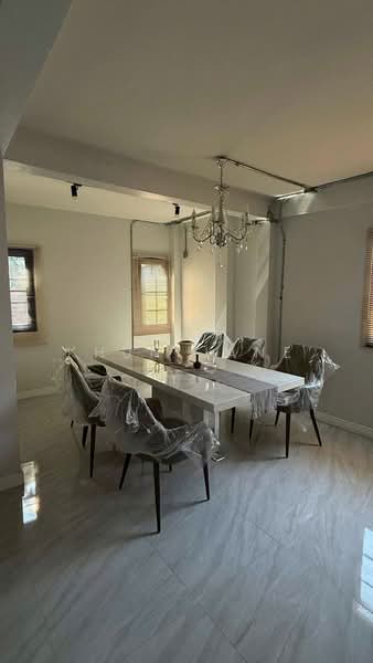 Detached House for Rent – About 2.5 km from MRT Lat Phrao (SPSJP255), Bangkok, Chan Kasem, Chatuchak, Bangkok, 5 Bedrooms, 283 sqm, Single Detached House For Rent, by Khun Jane, 500231471 - DDproperty.com