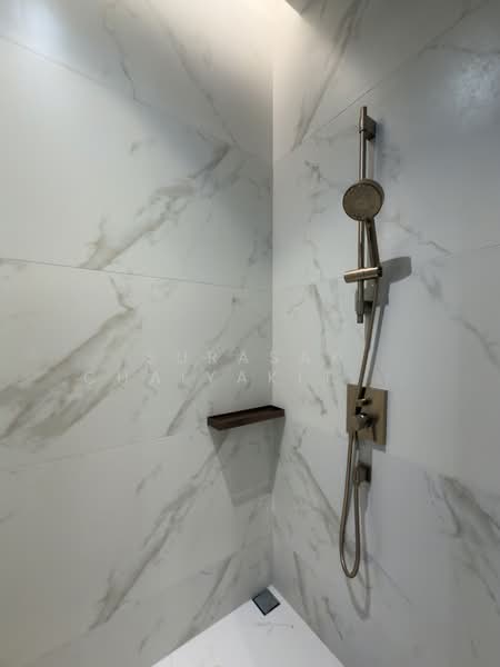 The Estelle Phrom Phong, Bangkok, 131 Soi Sukhumvit 26, Khong Tan, Khlong Toei, Bangkok, 4 Bedrooms, 230 sqm, Condo For Rent, by Surasak Chaiyakitphaiboonsri, 500231503 - DDproperty.com