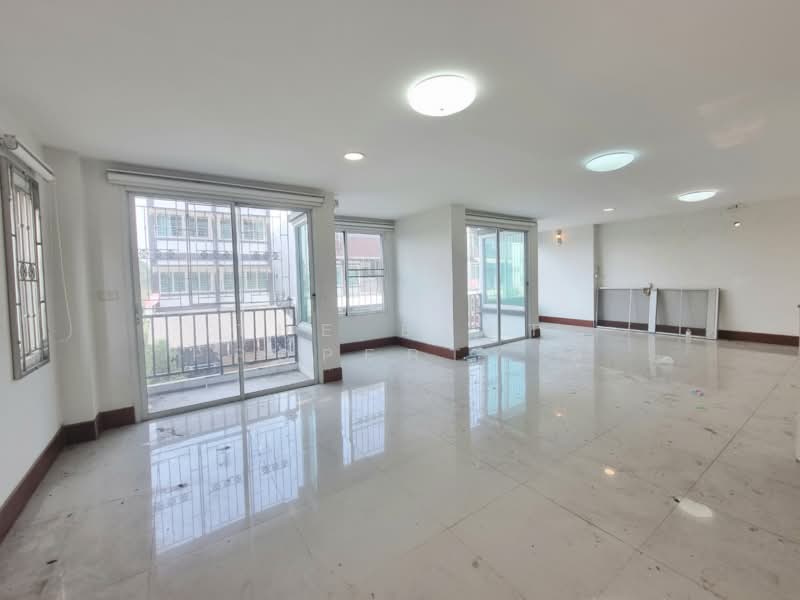 ฟูลเฮ้าส์ บางแวก 94, Bangkok, Khlong Khwang, Phasi Charoen, Bangkok, 5 Bedrooms, 100 sqm, Townhouse For Sale, by The Best Property ตู๋, 500231519 - DDproperty.com