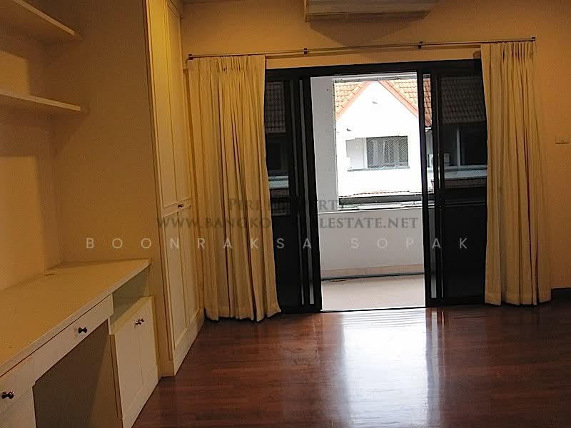 undefined, Bangkok, Phra Kanong Nua, Watthana, Bangkok, 4 Bedrooms, 450 sqm, Townhouse For Rent, by Boonraksa Sopak, 500231521 - DDproperty.com