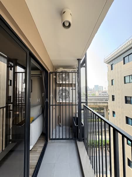 Blossom Condo @ Sathorn-Charoenrat : บลอสซั่ม คอนโด สาทร-เจริญราษฎร์, กรุงเทพ, ถนนเจริญราษฎร์, ทุ่งวัดดอน, สาทร, กรุงเทพ, 30 ตร.ม., คอนโด ขาย, โดย Fazwaz (Thailand) Co., Ltd., 500231527 - DDproperty.com