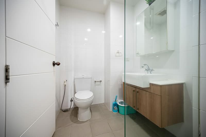 Blocs 77, Bangkok, 291 On Nut Rd, Phra Kanong Nua, Watthana, Bangkok, 1 Bedroom, 40 sqm, Condo For Sale, by Keerati Wangrujirakul, 500231540 - DDproperty.com