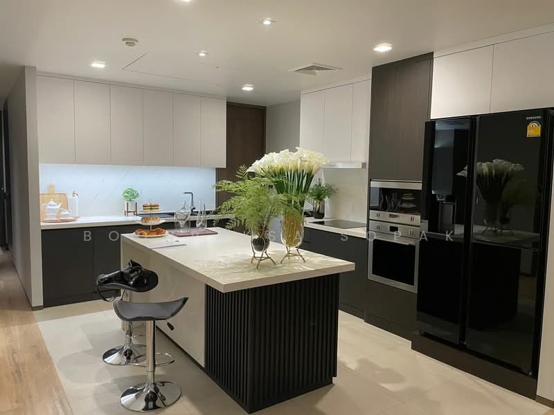 Raveevan Space, Bangkok, Soi Sukhumvit 39, Khlong Tan Nua, Watthana, Bangkok, 3 Bedrooms, 270 sqm, Apartment For Rent, by Boonraksa Sopak, 500231575 - DDproperty.com