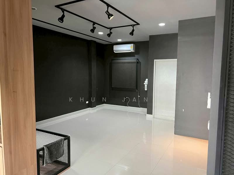 For Rent - Chuan Chuen Modus Viphavadi, Bangkok