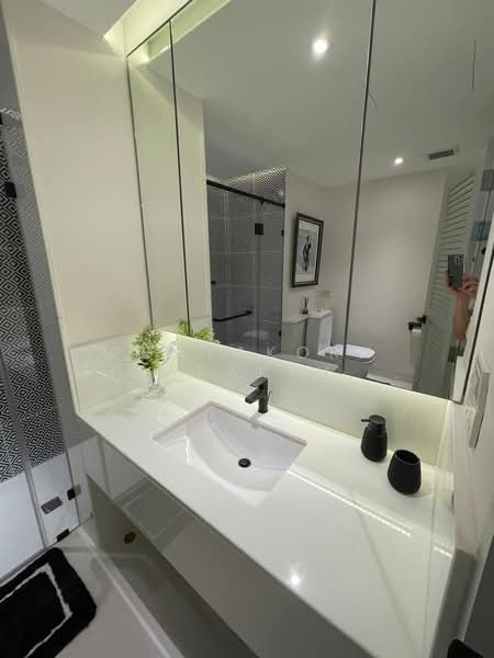 Baan Suanpetch, Bangkok, 18 Soi Sukhumvit 39, Khlong Tan Nua, Watthana, Bangkok, 2 Bedrooms, 130 sqm, Condo For Rent, by Chayakorn Tirarakthammakit, 500231605 - DDproperty.com