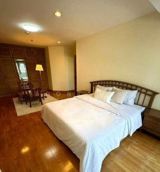 Fifty Fifth Tower, Bangkok, 84 Soi Sukhumvit 55, Sukhumvit Road, Khlong Tan Nua, Watthana, Bangkok, 3 Bedrooms, 165 sqm, Condo For Rent, by Boonraksa Sopak, 500231622 - DDproperty.com