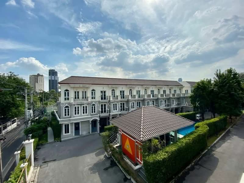 undefined, Bangkok, Khlong Toei, Khlong Toei, Bangkok, 3 Bedrooms, 200 sqm, Townhouse For Rent, by Boonraksa Sopak, 500231642 - DDproperty.com