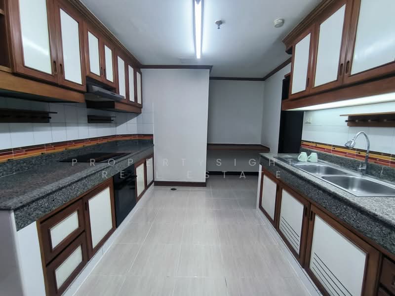 Fifty Fifth Tower, Bangkok, 84 Soi Sukhumvit 55, Sukhumvit Road, Khlong Tan Nua, Watthana, Bangkok, 3 Bedrooms, 275 sqm, Condo For Rent, by PROPERTYSIGHTS REAL ESTATE, 500231651 - DDproperty.com