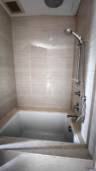 Noble BE33, Bangkok, 19 Soi Sukhumvit 33, Khlong Tan Nua, Watthana, Bangkok, 2 Bedrooms, 52 sqm, Condo For Rent, by Jirayu Chaiyawattanasiri, 500231690 - DDproperty.com