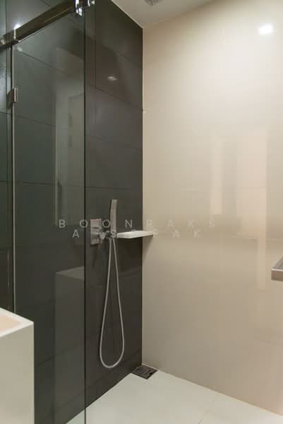 The Room BTS Wongwianyai, Bangkok, 44 KrungThonBuri Road, Khlong Ton Sai, Khlong San, Bangkok, 1 Bedroom, 48 sqm, Condo For Rent, by Boonraksa Sopak, 500231691 - DDproperty.com