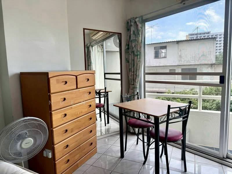 View Talay 1 Jomtien, Chon Buri (Pattaya), Pattaya City, Nong Pru, Bang Lamung (Pattaya), Chon Buri (Pattaya), Studio, 28 sqm, Condo For Sale, by Regina Nuengjamnong, 500231694 - DDproperty.com