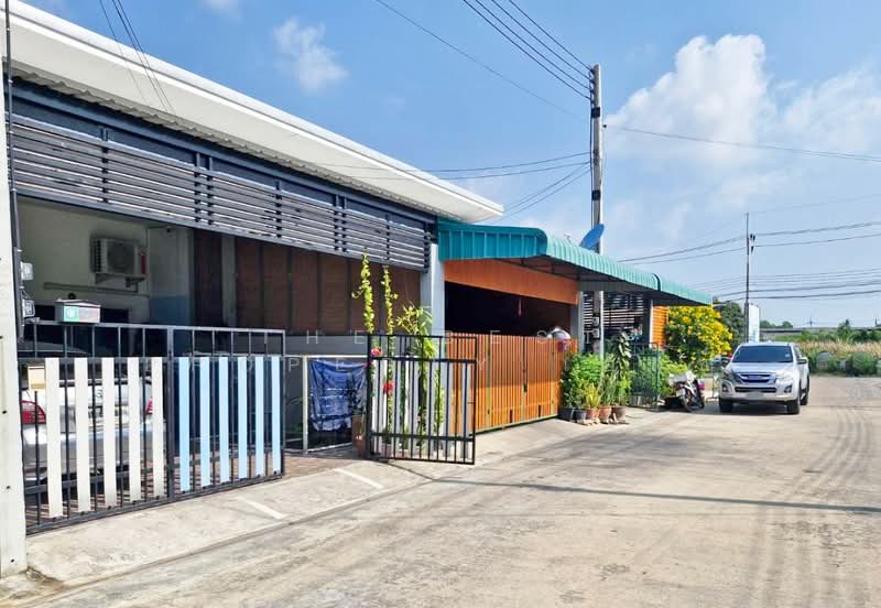 ขาย - ศิริวรรณ สามควายเผือก, นครปฐม