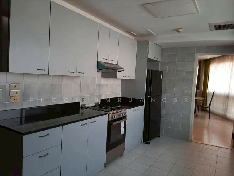 President Park Sukhumvit 24, Bangkok, 99 Sukhumvit 24 Alley, Khlongtoei Nua, Watthana, Bangkok, 3 Bedrooms, 261 sqm, Condo For Rent, by Phoom Imruangsri, 500231735 - DDproperty.com