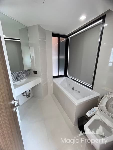 Rhythm Sukhumvit 44/1, Bangkok, Sukhumvit Road, Phra Kanong, Khlong Toei, Bangkok, 1 Bedroom, 50 sqm, Condo For Rent, by Magic Property, 500231777 - DDproperty.com