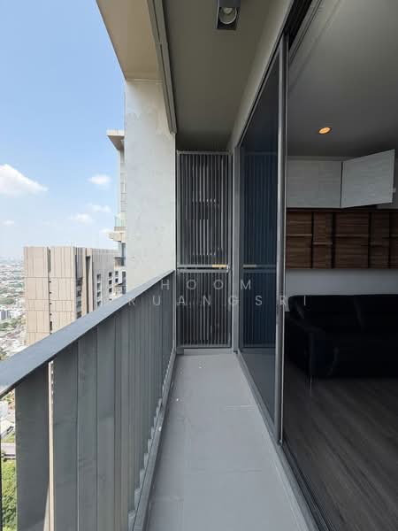 Whizdom Essence, Bangkok, 5 Piyabutr 1 Alley, Bang Chak, Phra Khanong, Bangkok, 2 Bedrooms, 55 sqm, Condo For Rent, by Phoom Imruangsri, 500231781 - DDproperty.com