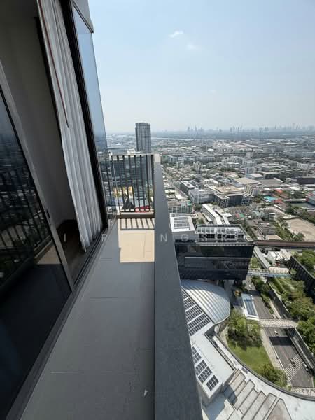 Whizdom Essence, Bangkok, 5 Piyabutr 1 Alley, Bang Chak, Phra Khanong, Bangkok, 2 Bedrooms, 55 sqm, Condo For Rent, by Phoom Imruangsri, 500231781 - DDproperty.com