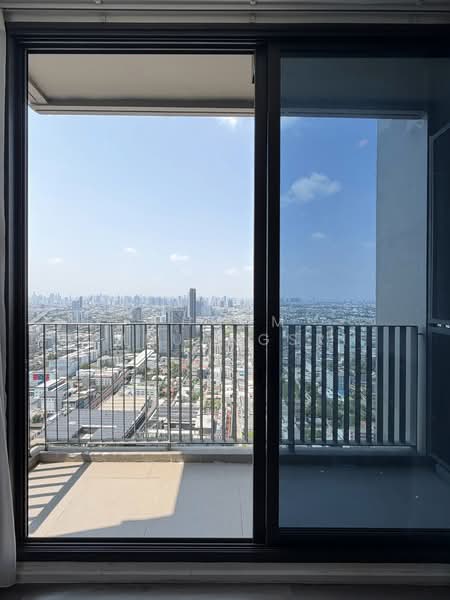 Whizdom Essence, Bangkok, 5 Piyabutr 1 Alley, Bang Chak, Phra Khanong, Bangkok, 2 Bedrooms, 55 sqm, Condo For Rent, by Phoom Imruangsri, 500231781 - DDproperty.com