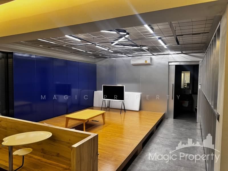 Office Building for Rent in Rama 9, Bangkok, พระราม 9, Suan Luang, Suan Luang, Bangkok, , 1,100 sqm, Shophouse For Rent, by Magic Property, 500231800 - DDproperty.com