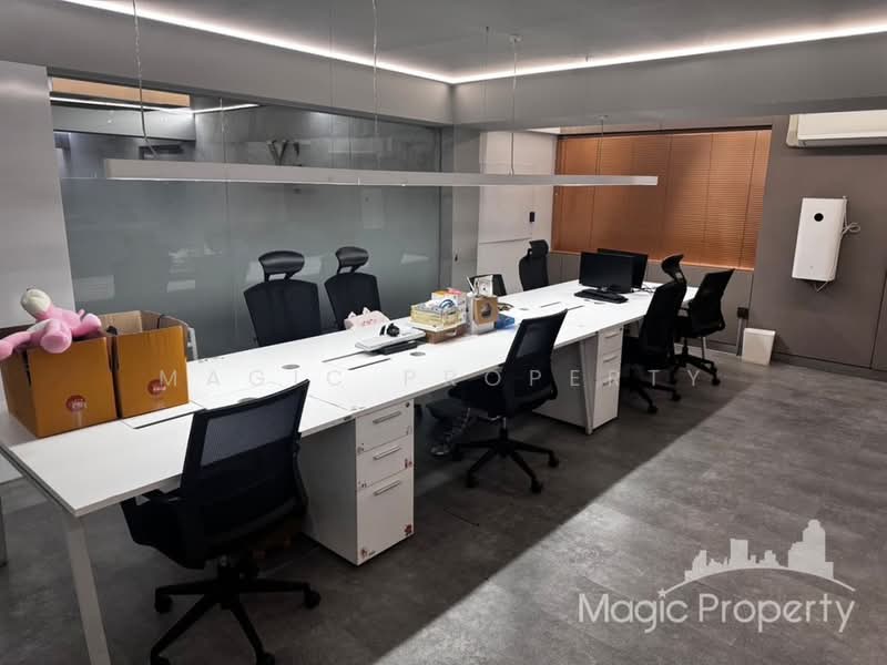 Office Building for Rent in Rama 9, Bangkok, พระราม 9, Suan Luang, Suan Luang, Bangkok, , 1,100 sqm, Shophouse For Rent, by Magic Property, 500231800 - DDproperty.com
