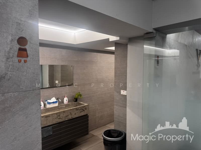 Office Building for Rent in Rama 9, Bangkok, พระราม 9, Suan Luang, Suan Luang, Bangkok, , 1,100 sqm, Shophouse For Rent, by Magic Property, 500231800 - DDproperty.com
