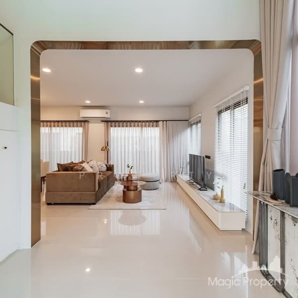 Burasiri Krungthep Kreetha, Bangkok, 95 Soi Pracha Ruam Chai, Hua Mak, Bang Kapi, Bangkok, 4 Bedrooms, 238 sqm, Single Detached House For Sale, by Magic Property, 500231828 - DDproperty.com