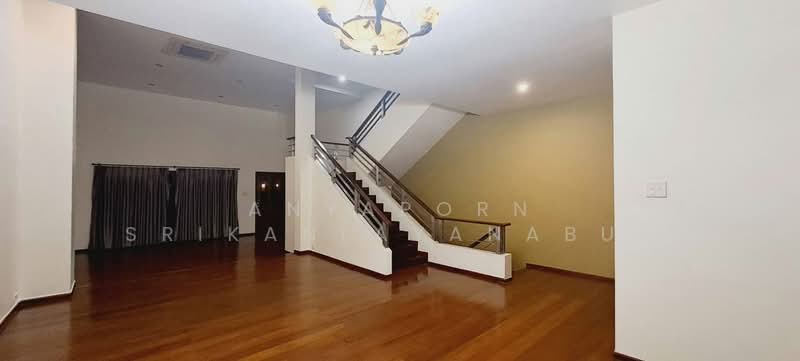 Lotus Point Ekkamai, Bangkok, Phra Kanong Nua, Watthana, Bangkok, 4 Bedrooms, 450 sqm, Townhouse For Rent, by Anyaporn Srikanlayanabut, 500231866 - DDproperty.com