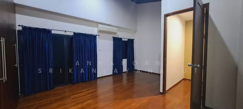 Lotus Point Ekkamai, Bangkok, Phra Kanong Nua, Watthana, Bangkok, 4 Bedrooms, 450 sqm, Townhouse For Rent, by Anyaporn Srikanlayanabut, 500231866 - DDproperty.com