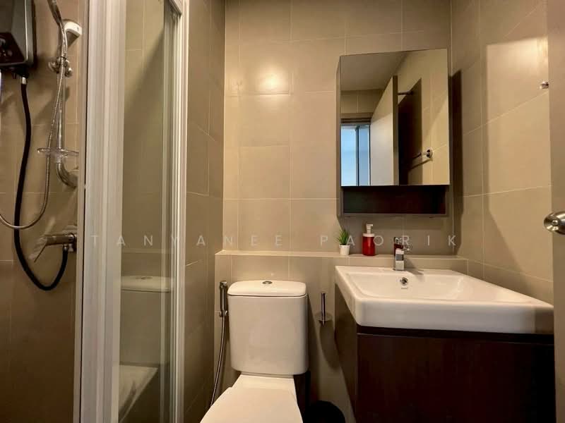 Aspire Sukhumvit-Rama 4, Bangkok, 4404 Rama 4 Road, Phra Kanong, Khlong Toei, Bangkok, 1 Bedroom, 34 sqm, Condo For Rent, by Tanyanee Paorik, 500231871 - DDproperty.com