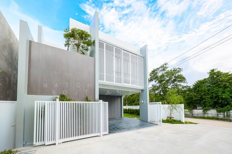 Larimar Villas : ลาริมาร์ วิลล่า, ภูเก็ต, 61 17-19 หมู่ 6 ซอยเจ้าฟ้า 73, ฉลอง, เมืองภูเก็ต, ภูเก็ต, 338 ตร.ม., วิลล่า ขาย, โดย Natchadawaryn Rojthanakrit, 500231875 - DDproperty.com