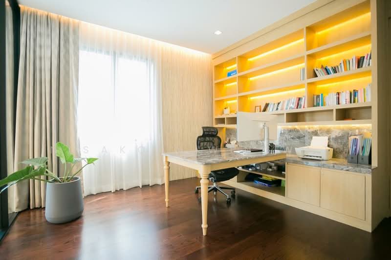 The Gentry Ekamai-Ladprao, Bangkok, 90 Soi Ladprao 94, Phlapphla, Wang Thonglang, Bangkok, 3 Bedrooms, 380 sqm, Single Detached House For Rent, by Nisakorn Wingwat, 500231909 - DDproperty.com