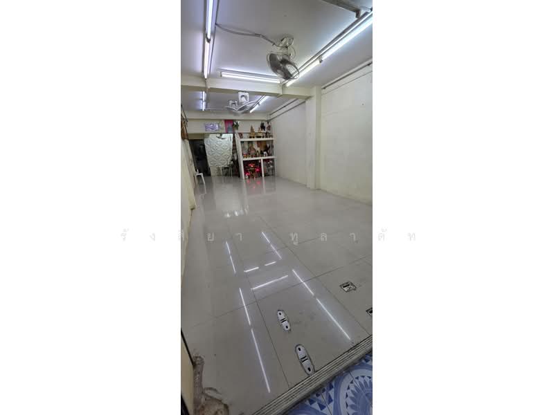 ขาย ตึกแถว 6 ชั้น 3 ห้องนอน 3 ห้องน้ำ ตลาดโบ๊เบ๊ สะพาน 5 - ใกล้ตลาดมหานาค, Bangkok, กรุงเกษม, Khlong Maha Nak, Pom Prap Sattru Phai, Bangkok, , 300 sqm, Shophouse For Sale, by รังสิยา ทูลาดัท, 500231995 - DDproperty.com