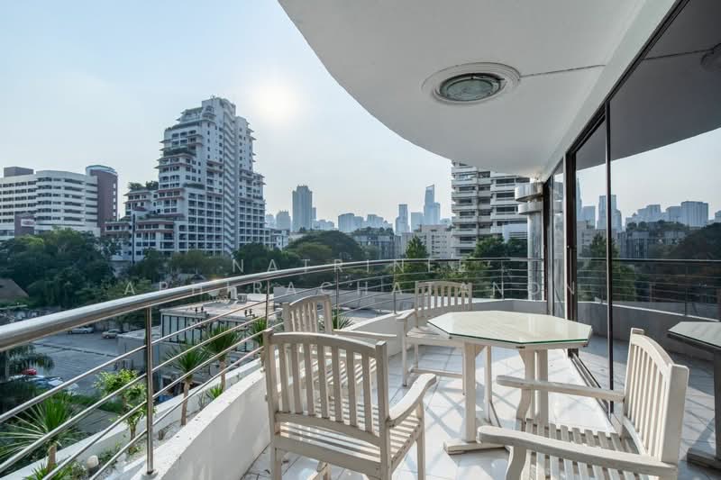 Supalai Place Sukhumvit 39, Bangkok, 175-179 Soi Sukhumvit 39 Sukhumvit Road, Khlong Tan Nua, Watthana, Bangkok, 3 Bedrooms, 356 sqm, Condo For Rent, by Natrinee Aphirachatanon, 500232038 - DDproperty.com
