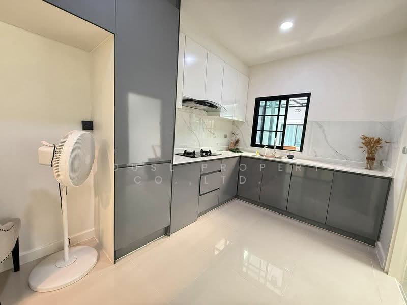 หมู่บ้านมณีรินทร์ ปาร์ค บางพระ : Maneerin Park Bangphra, Chon Buri (Pattaya), Bang Phra, Si Racha, Chon Buri (Pattaya), 4 Bedrooms, 228 sqm, Single Detached House For Sale, by A House Property Co.,Ltd., 500232051 - DDproperty.com
