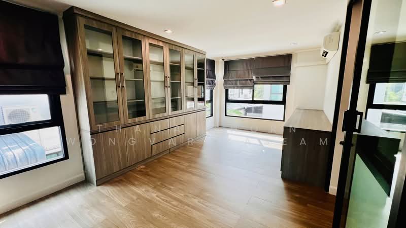 Supalai Essence Ladprao, Bangkok, Soi Ladprao 107, Khlong Chan, Bang Kapi, Bangkok, 3 Bedrooms, 243 sqm, Single Detached House For Rent, by Thananthorn Wongvarnkaseam, 500232061 - DDproperty.com