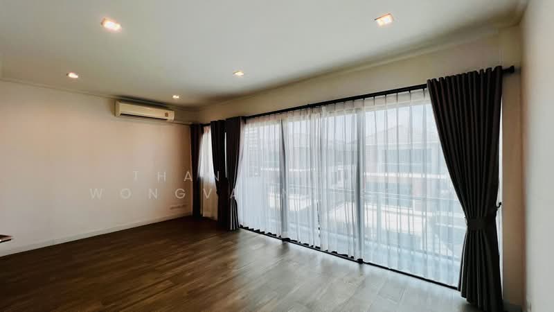 Supalai Essence Ladprao, Bangkok, Soi Ladprao 107, Khlong Chan, Bang Kapi, Bangkok, 3 Bedrooms, 243 sqm, Single Detached House For Rent, by Thananthorn Wongvarnkaseam, 500232061 - DDproperty.com