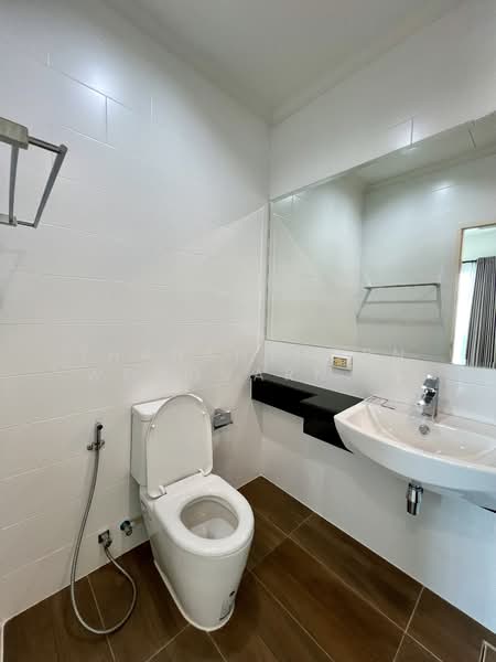 Supalai Essence Ladprao, Bangkok, Soi Ladprao 107, Khlong Chan, Bang Kapi, Bangkok, 3 Bedrooms, 243 sqm, Single Detached House For Rent, by Thananthorn Wongvarnkaseam, 500232061 - DDproperty.com