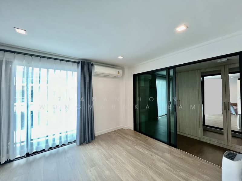 Supalai Essence Ladprao, Bangkok, Soi Ladprao 107, Khlong Chan, Bang Kapi, Bangkok, 3 Bedrooms, 243 sqm, Single Detached House For Rent, by Thananthorn Wongvarnkaseam, 500232061 - DDproperty.com