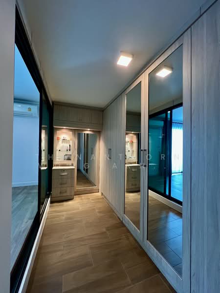 Supalai Essence Ladprao, Bangkok, Soi Ladprao 107, Khlong Chan, Bang Kapi, Bangkok, 3 Bedrooms, 243 sqm, Single Detached House For Rent, by Thananthorn Wongvarnkaseam, 500232061 - DDproperty.com