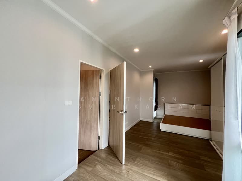 Supalai Essence Ladprao, Bangkok, Soi Ladprao 107, Khlong Chan, Bang Kapi, Bangkok, 3 Bedrooms, 243 sqm, Single Detached House For Rent, by Thananthorn Wongvarnkaseam, 500232061 - DDproperty.com